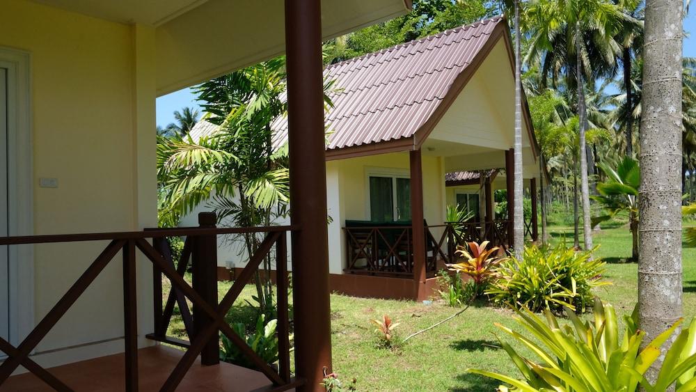 Khao Lak Golden Coconut Hotel Ngoại thất bức ảnh