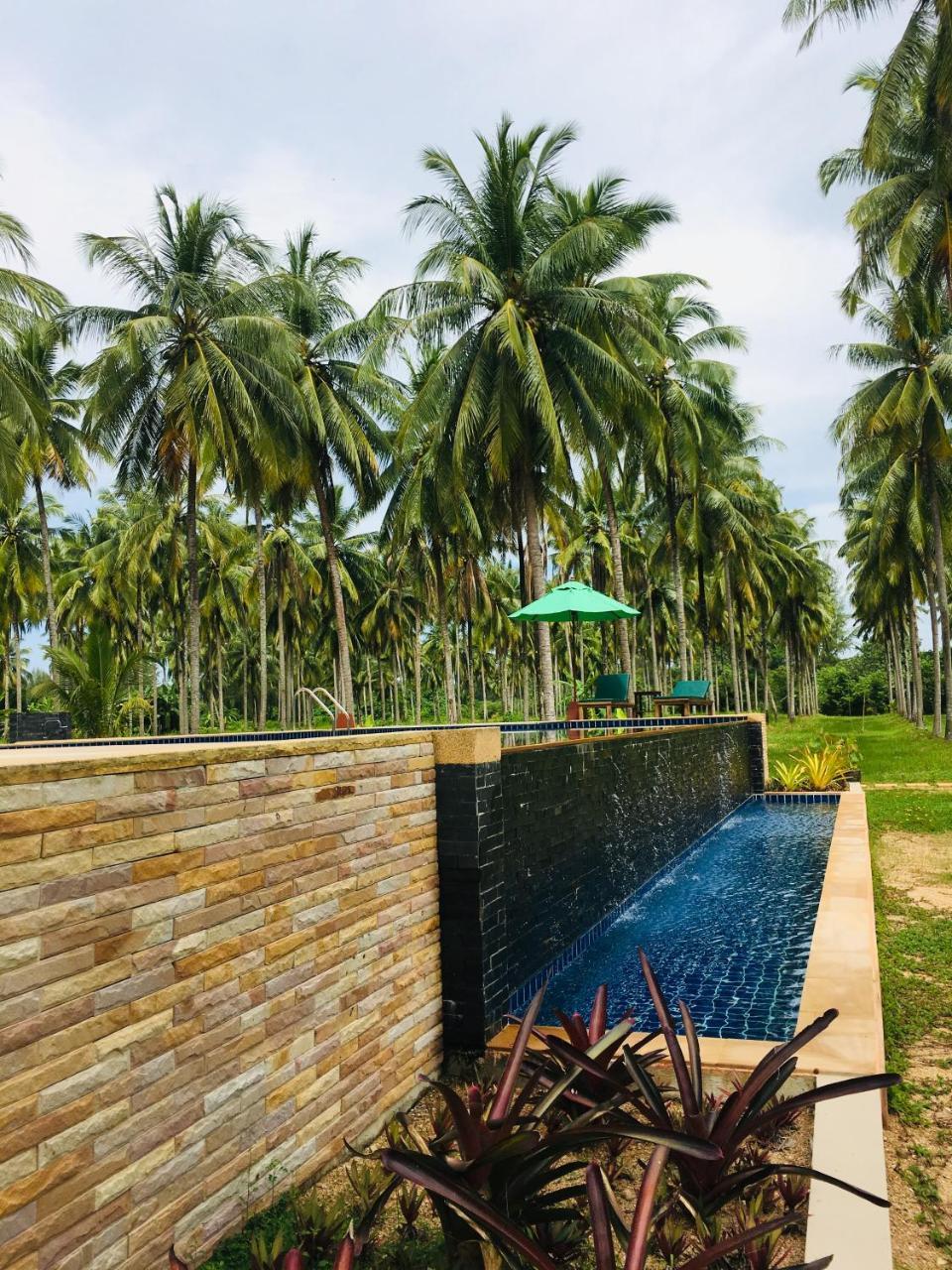 Khao Lak Golden Coconut Hotel Ngoại thất bức ảnh